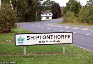 Shiptonthorpe, em East Yorkshire, foi atingido por uma extraordinária campanha de canetas venenosas