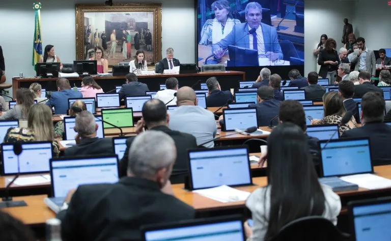 Reunião da Comissão de Constituição e Justiça e de Cidadania - Foto: Bruno Spada/Câmara dos Deputados