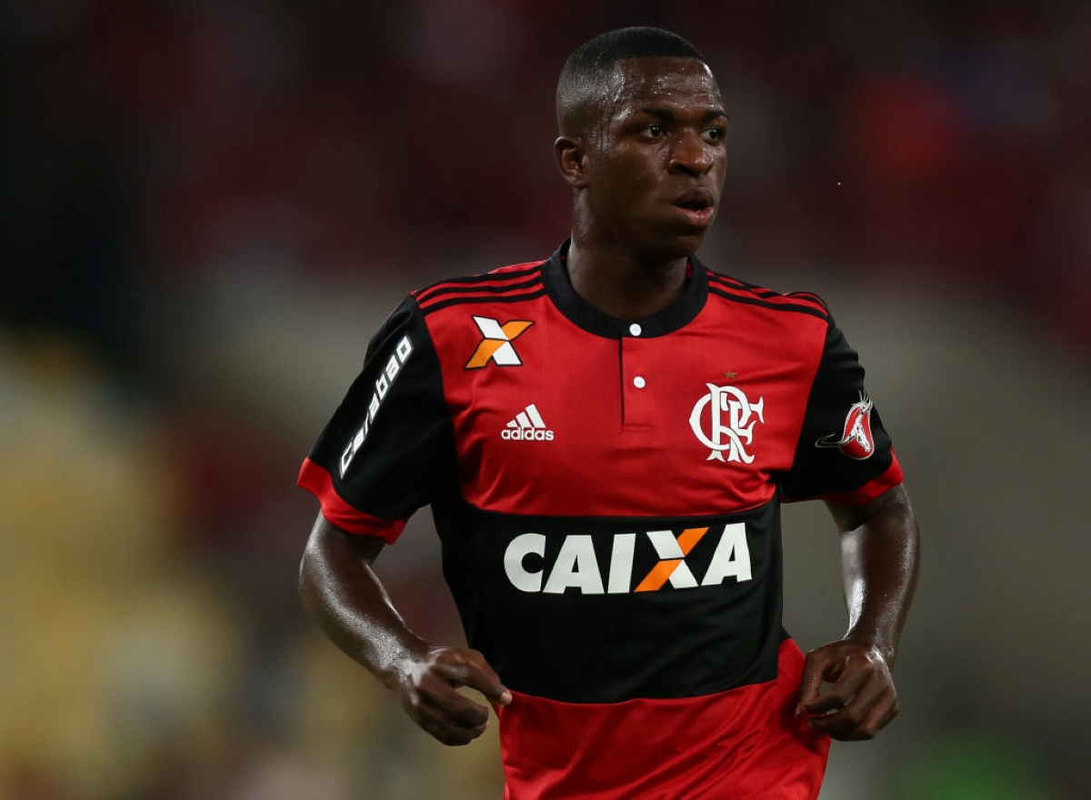 Imagem colorida de Vinícius Jr, quando jogava pelo Flamengo- Metrópoles