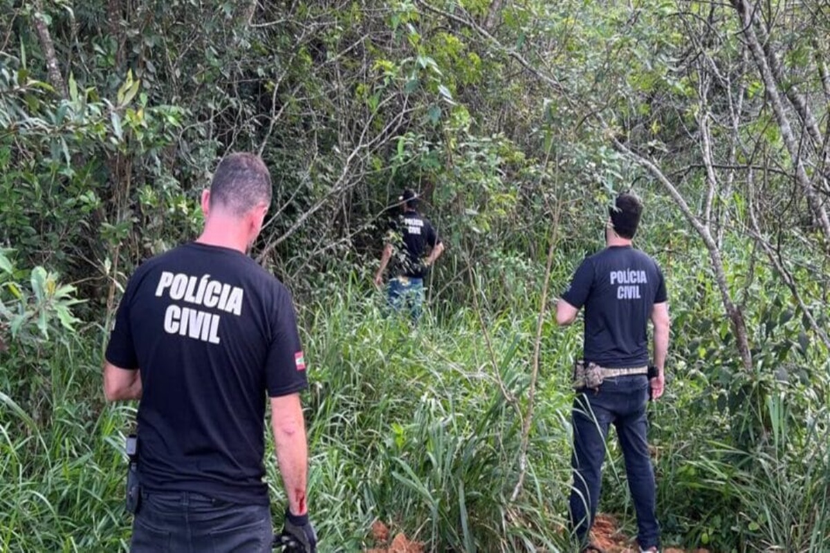 Imagem colorida buscas policiais - Metrópoles