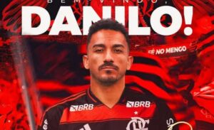 Flamengo anuncia a contratação de Danilo