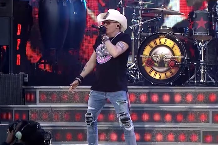 Guns N' Roses compartilha vídeo provando o esforço de Axl Rose para cantar "Sweet Child O' Mine"