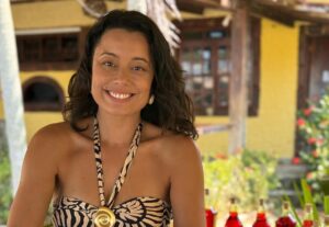 Daniela Filomeno na Ilha de Itaparica, onde apreciou mariscada e conheceu o Instituto Ori