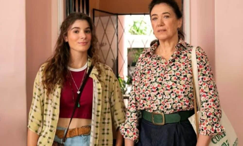 Amanda (Giulia Bertolli) e Laurita (Lilia Cabral) no filme 'A Lista